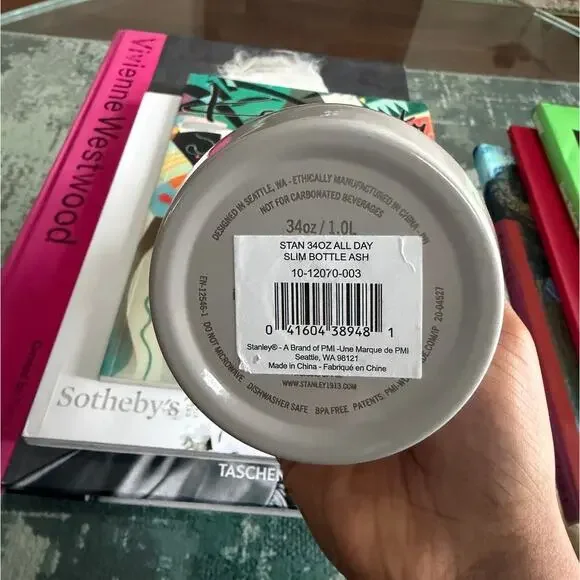 Stanley 34oz 1L All Day Slim Bottle Ash - Picture 4 of 4